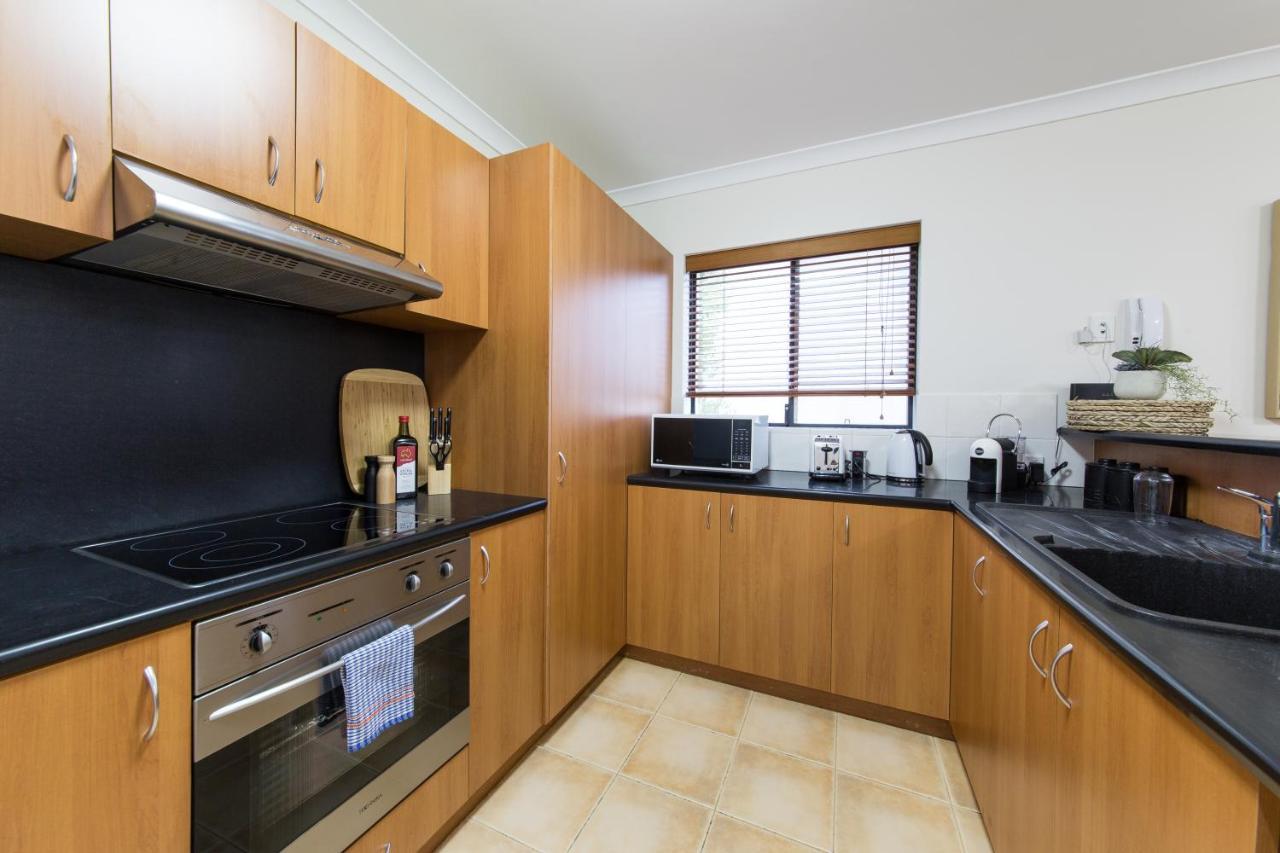 Spacious Homely Apartment Close To Everything Perth Esterno foto